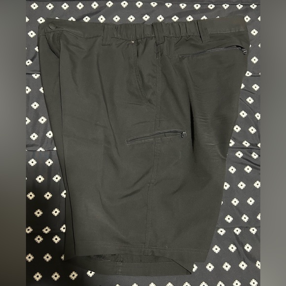 Used Mens Wrangler Black performance shorts - size 40 - Picture 3 of 8